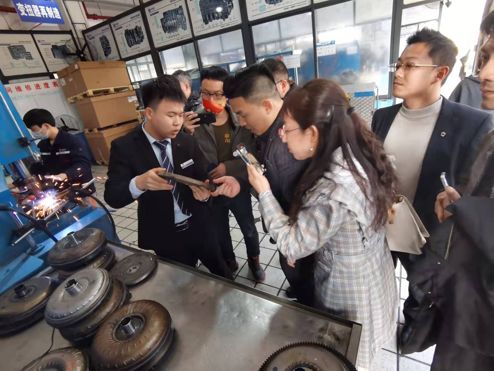 魔方商學(xué)院組織連鎖企業(yè)老板來(lái)我司游學(xué)交流！ 